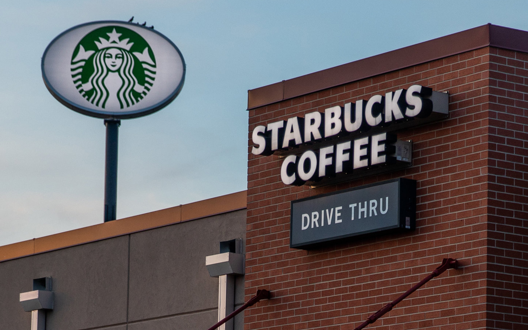 Starbucks closes 8,000 stores for training (Photo credit: New York Times)